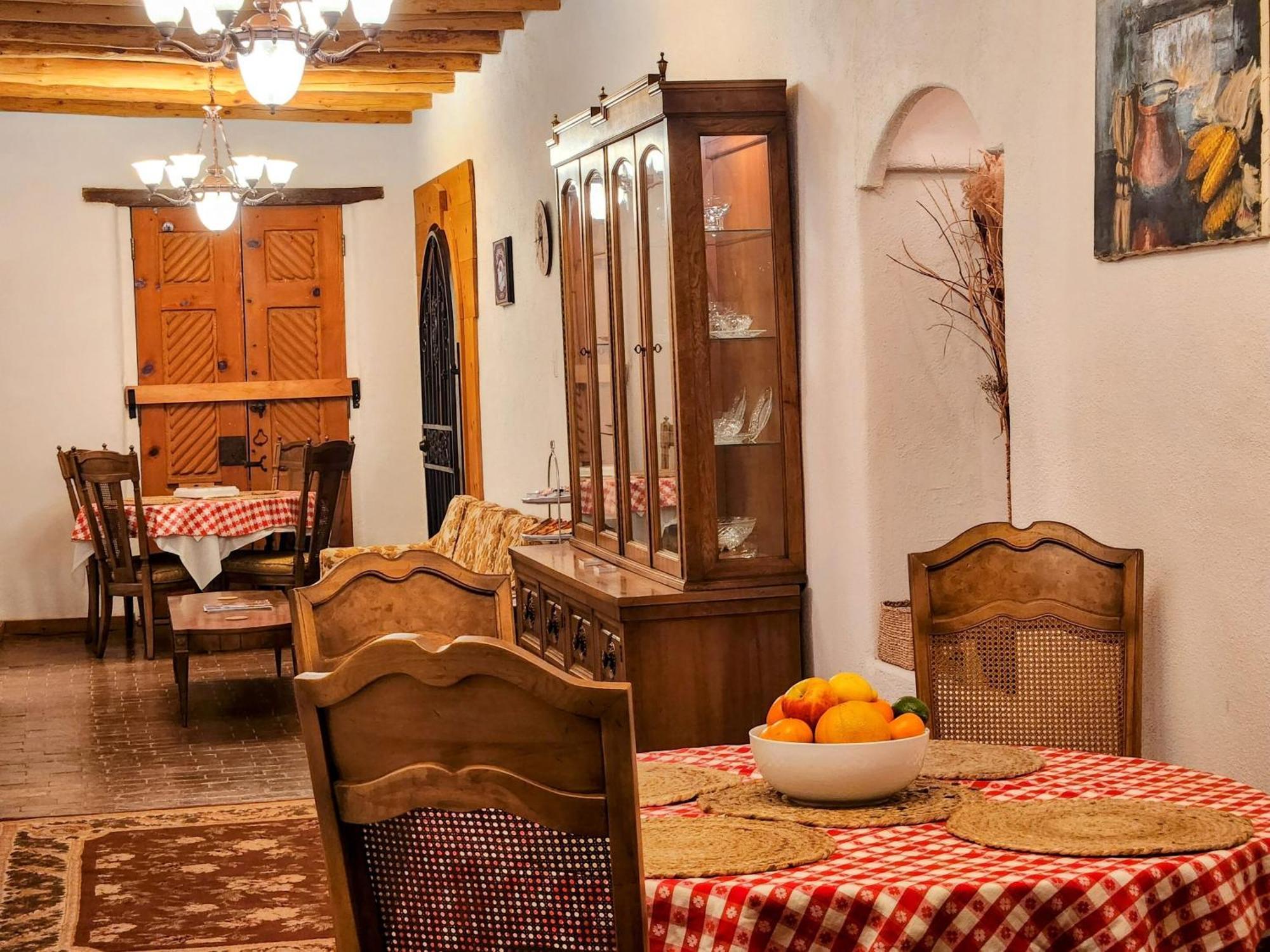 Red Mountain Manor Vineyard And Guesthouse Rio Rancho Exterior photo